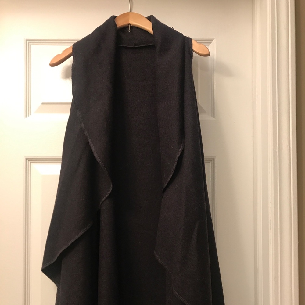 Long Vest Cardigan - Navy with Red undertone